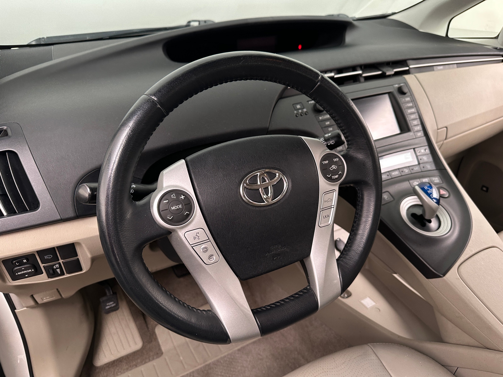 Thumbnail: 2010 Toyota Prius - 4