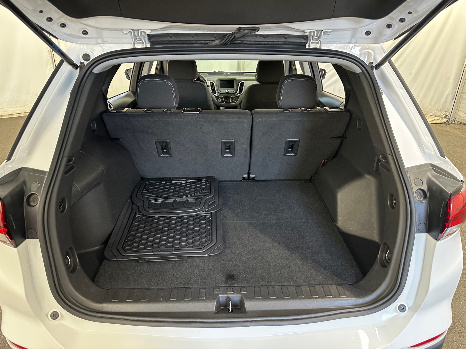 Thumbnail: 2023 Chevrolet Equinox - 7