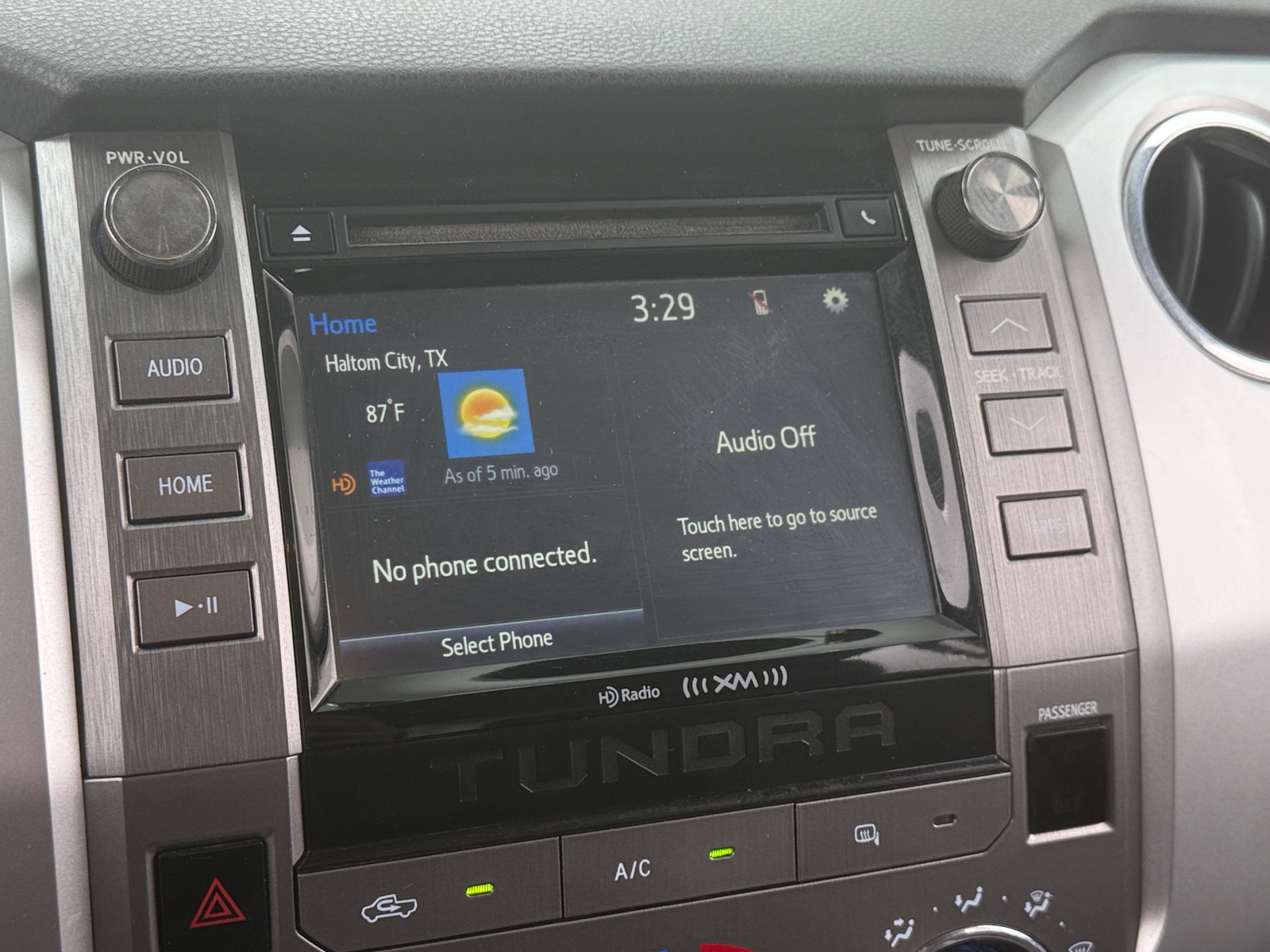 Thumbnail: 2017 Toyota Tundra - 4