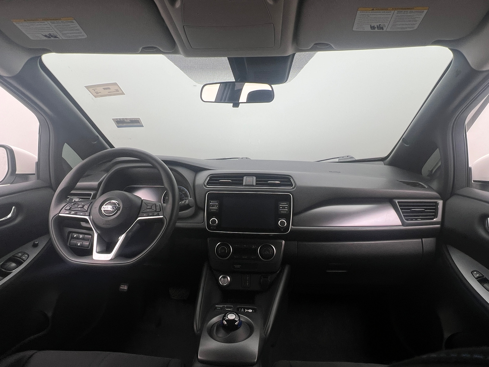 Thumbnail: 2020 Nissan Leaf - 3