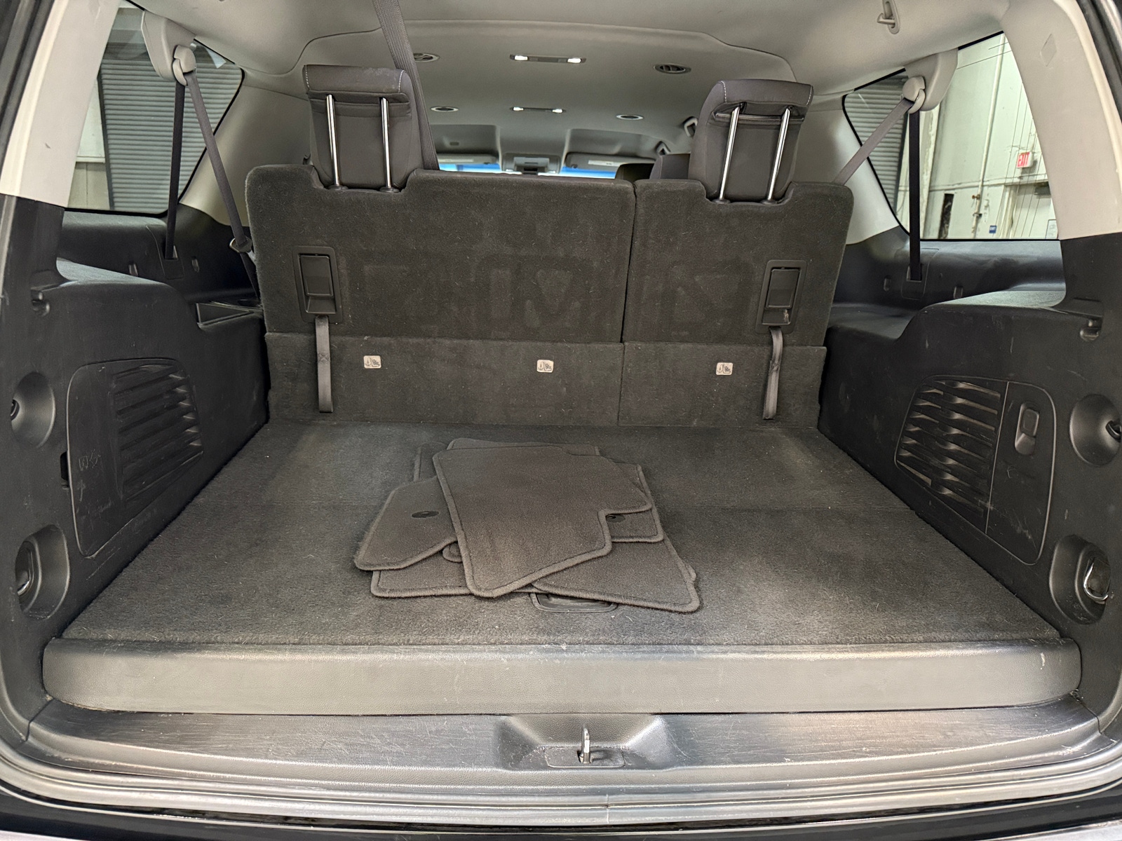 Thumbnail: 2017 Chevrolet Suburban - 7