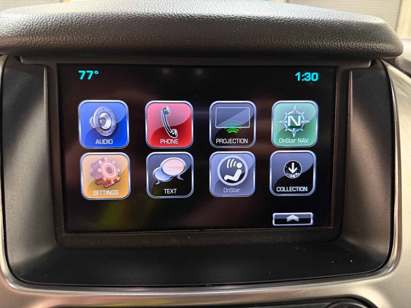 Thumbnail: 2017 Chevrolet Suburban - 4