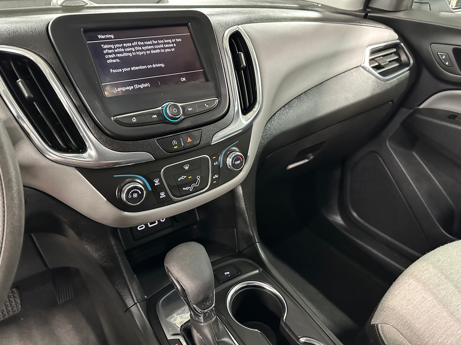 Thumbnail: 2023 Chevrolet Equinox - 4