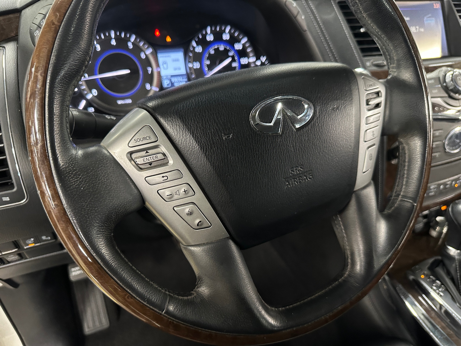 Thumbnail: 2015 INFINITI QX80 - 4