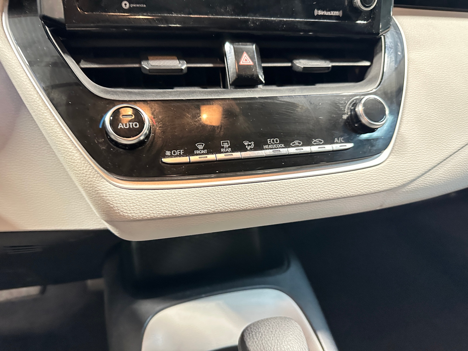Thumbnail: 2022 Toyota Corolla - 4