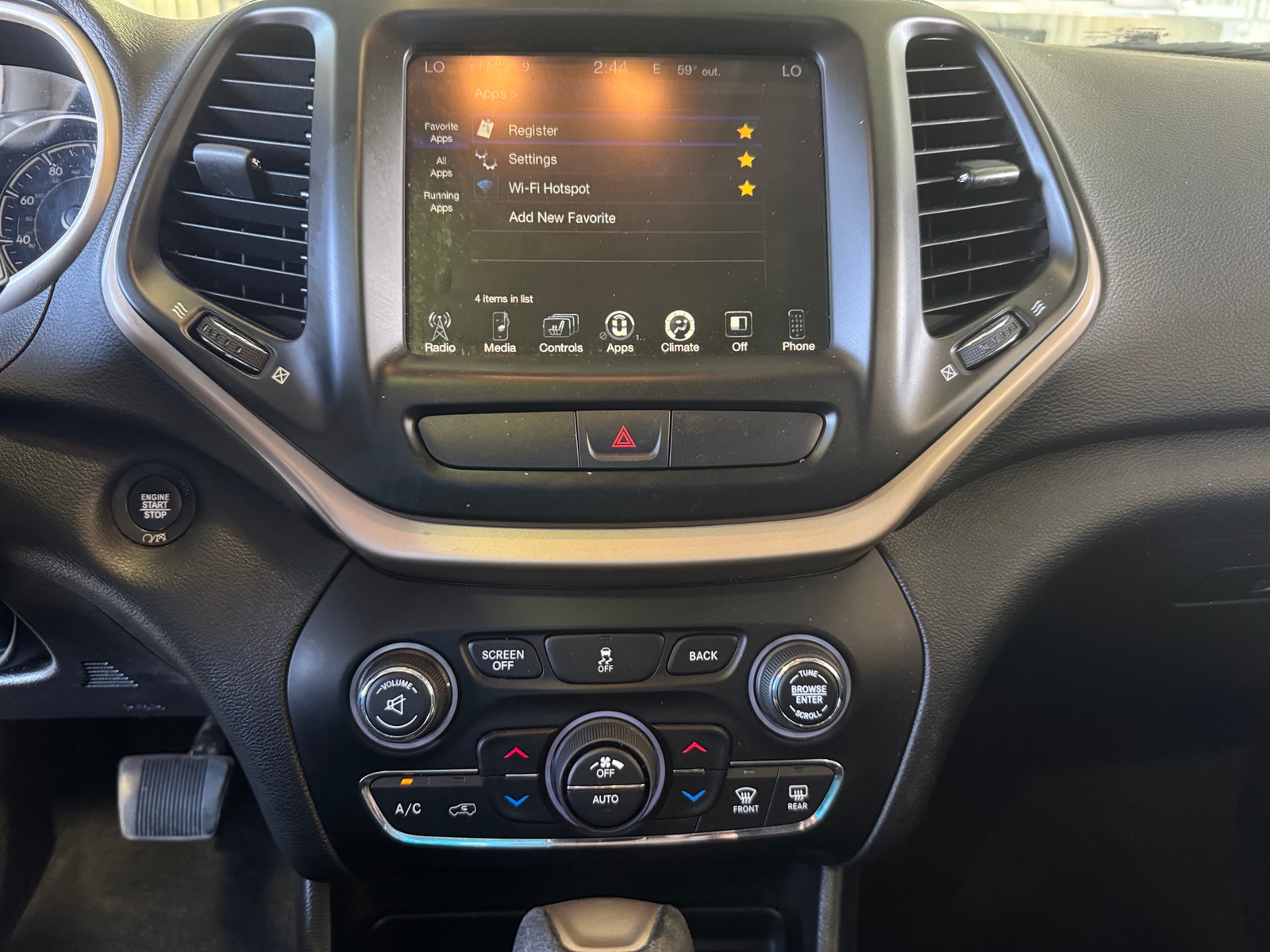 Thumbnail: 2017 Jeep Cherokee - 3