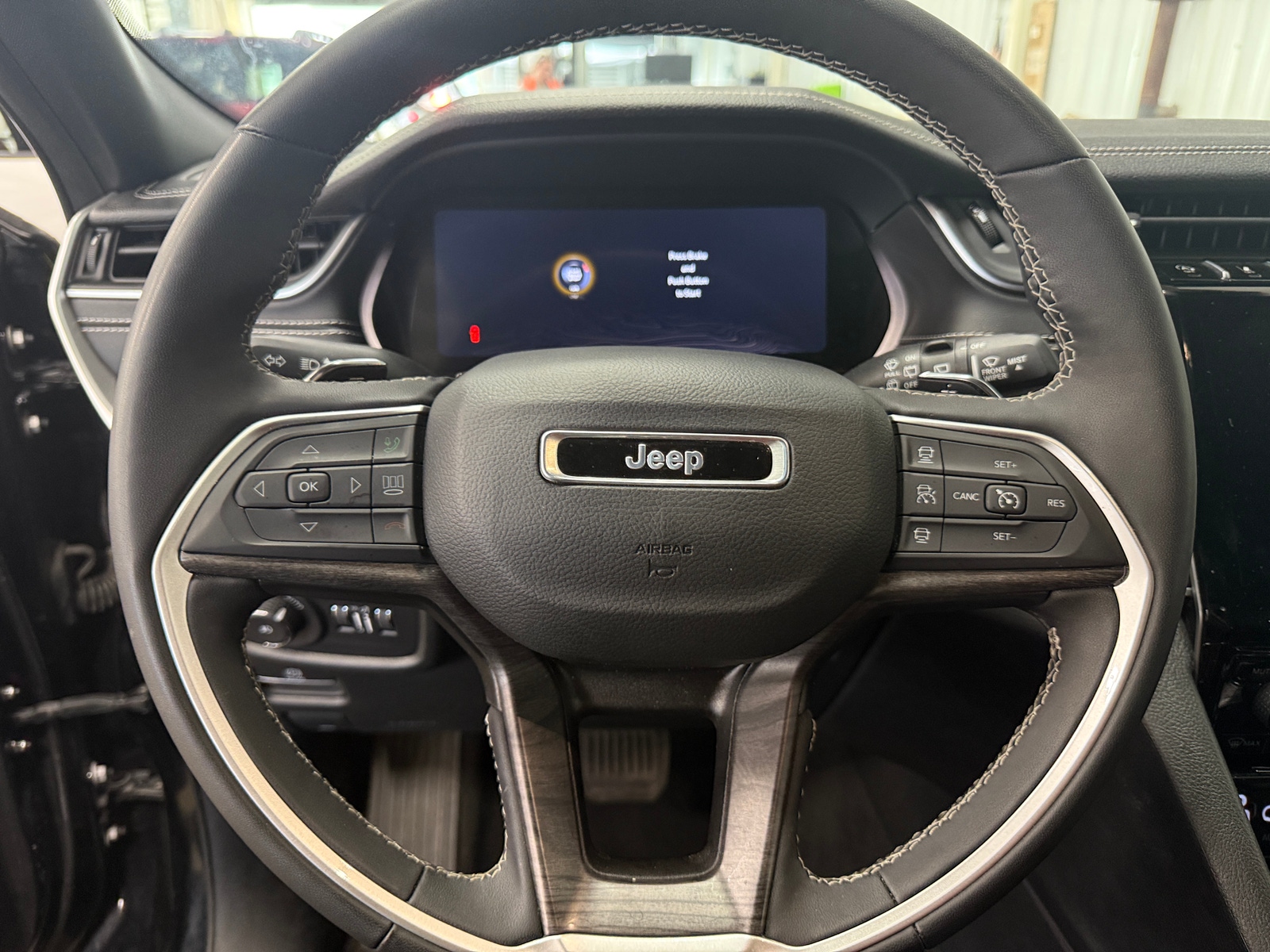 Thumbnail: 2024 Jeep Grand Cherokee - 4