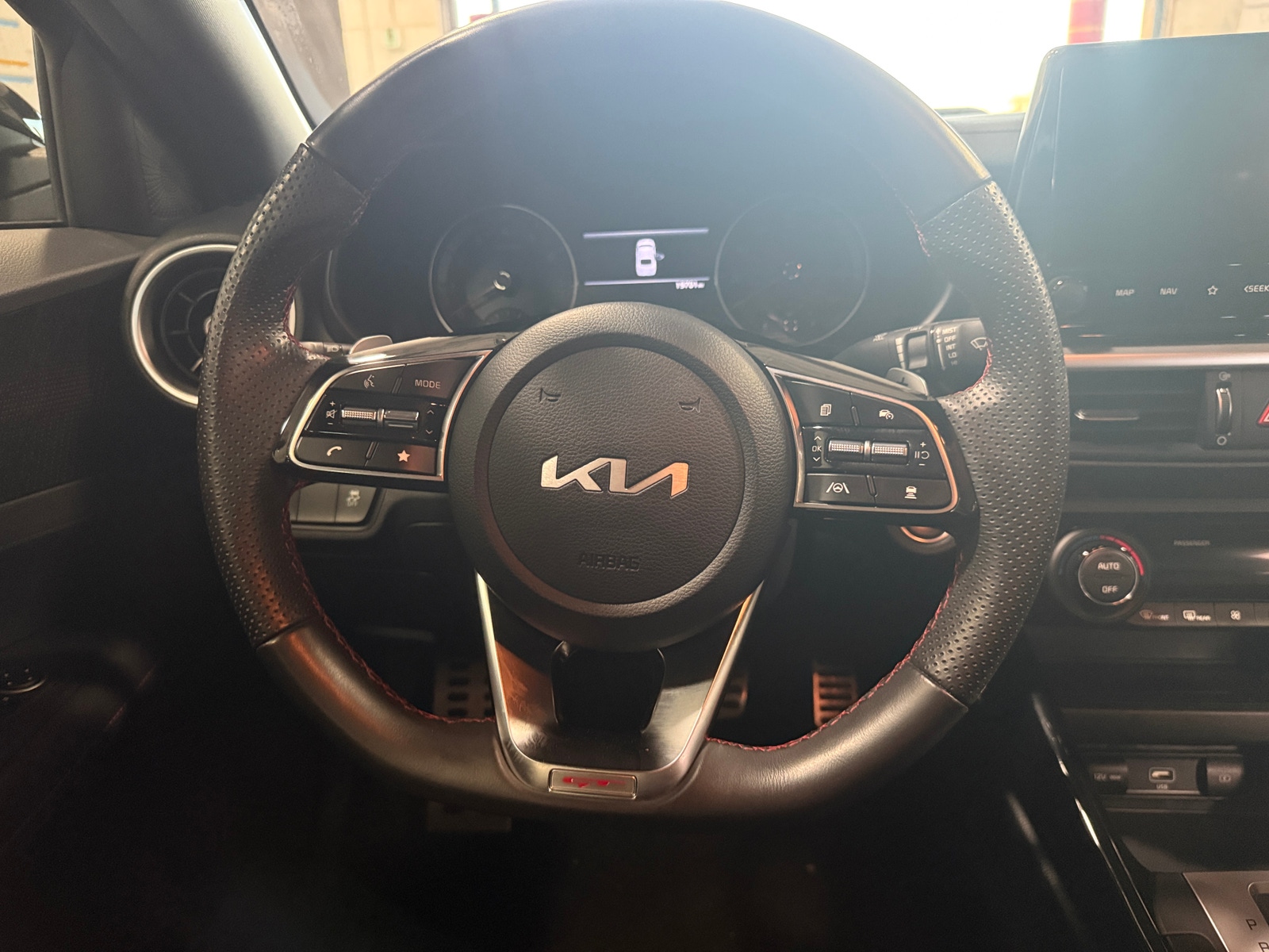 Thumbnail: 2023 Kia Forte - 5