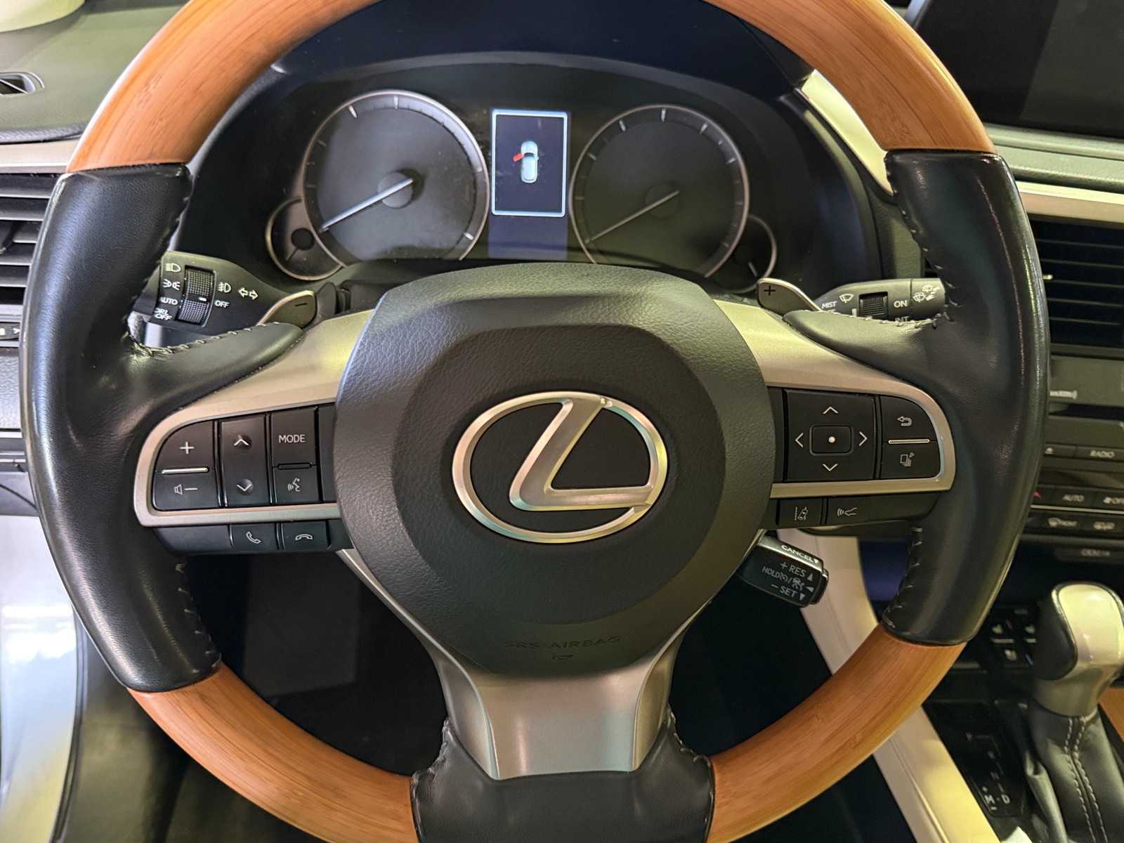 Thumbnail: 2022 Lexus RX - 4