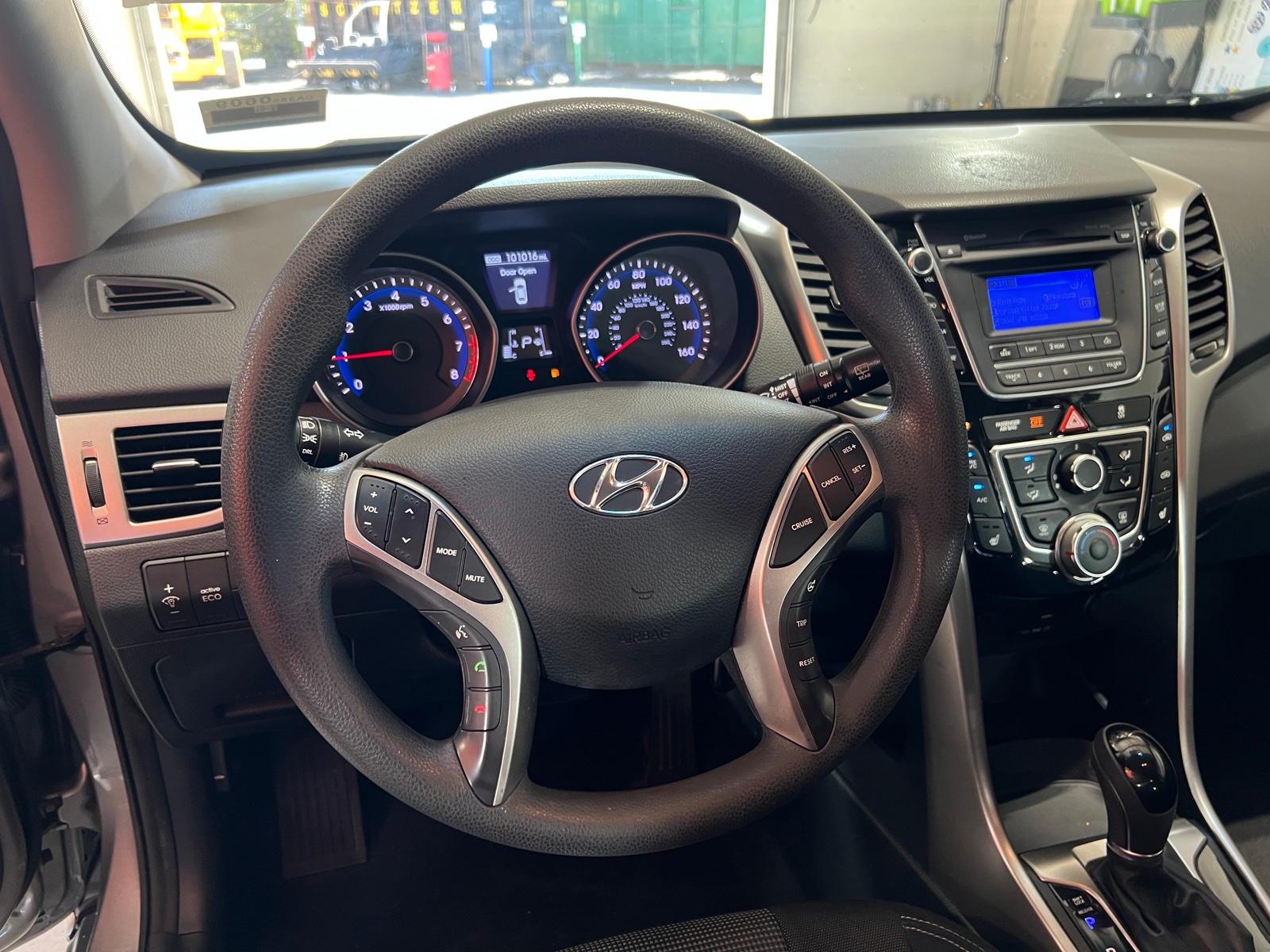 Thumbnail: 2015 Hyundai Elantra - 5