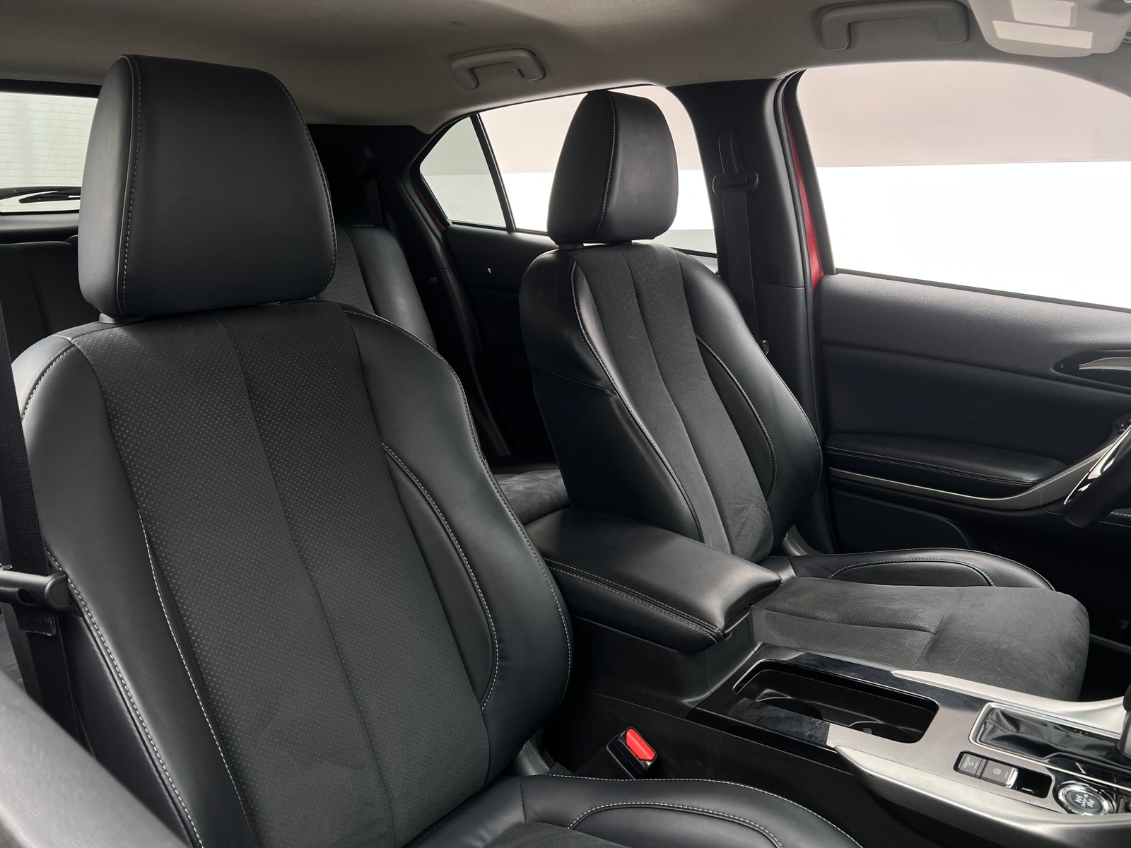 Thumbnail: 2024 Mitsubishi Eclipse Cross - 2