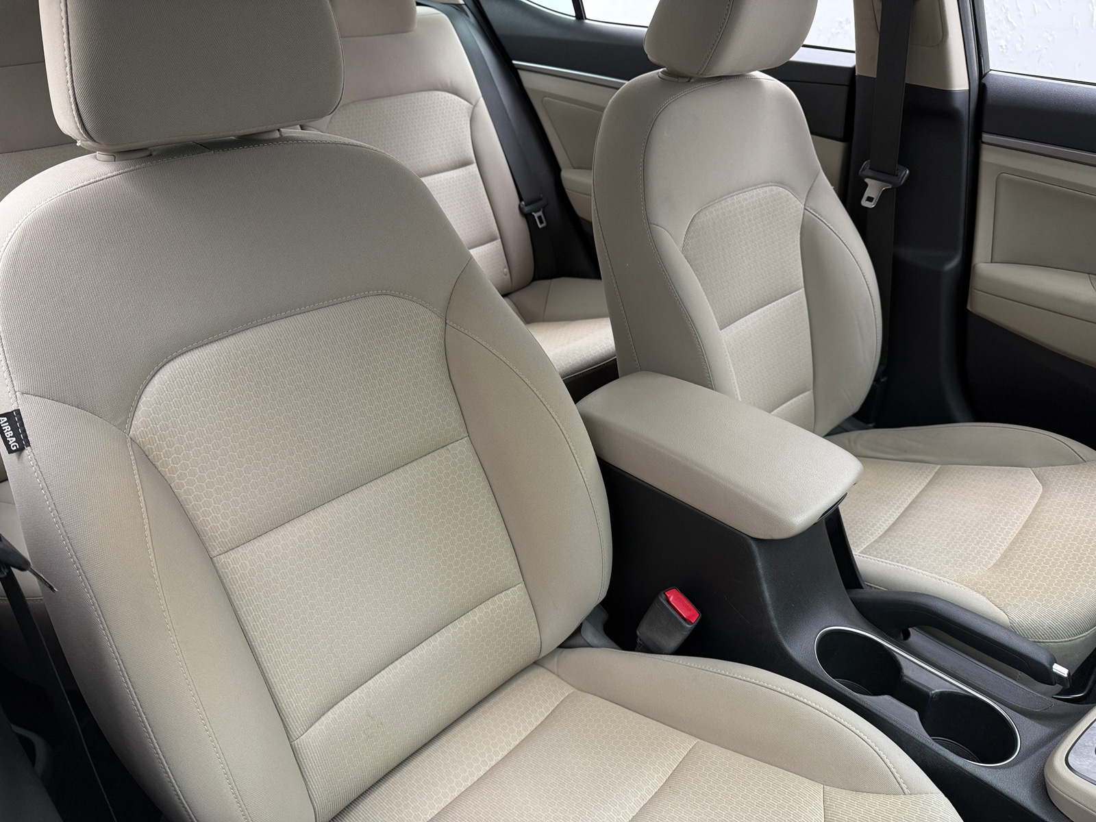 Thumbnail: 2017 Hyundai Elantra - 2