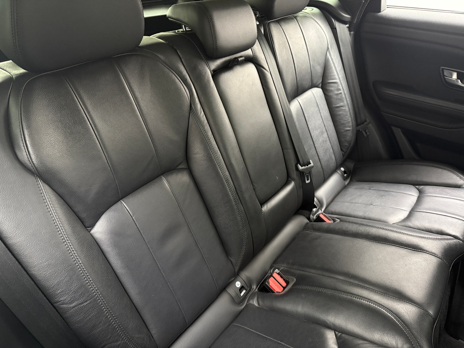 Thumbnail: 2016 Land Rover Range Rover Evoque - 5