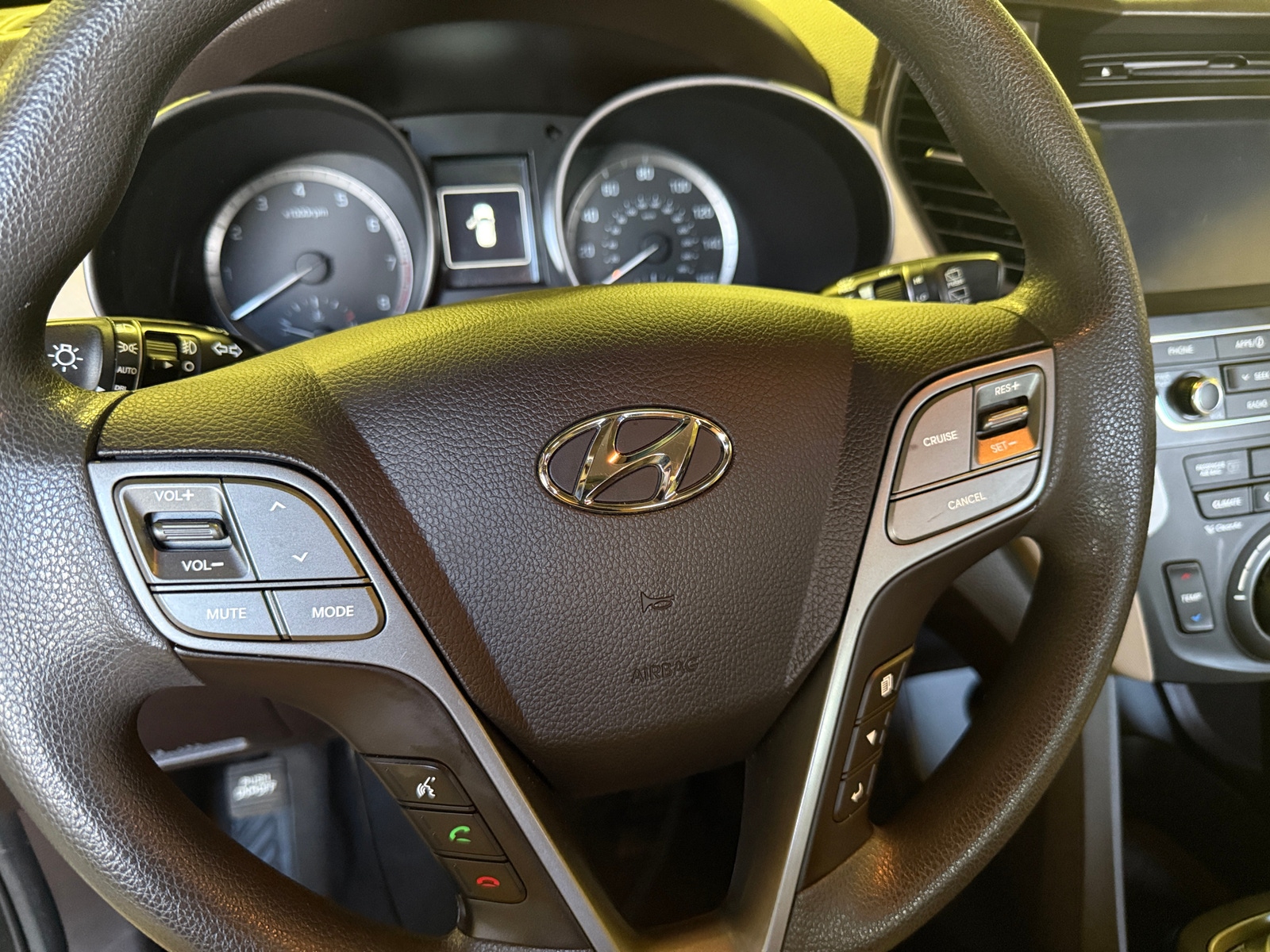 Thumbnail: 2017 Hyundai Santa Fe - 5