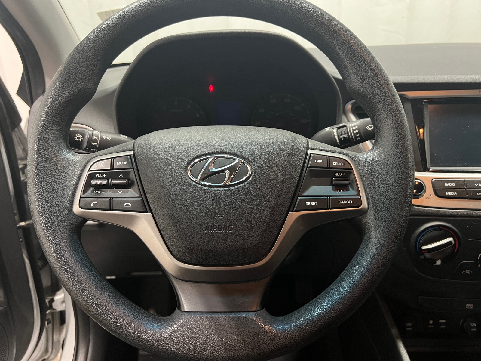 Thumbnail: 2018 Hyundai Accent - 5