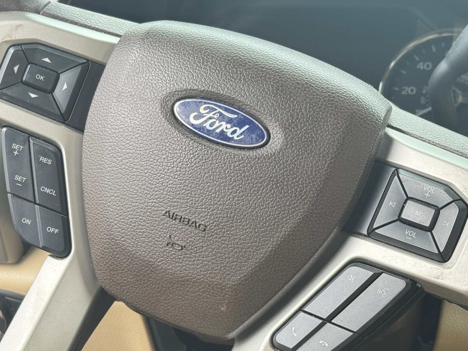 Thumbnail: 2018 Ford Econoline - 4