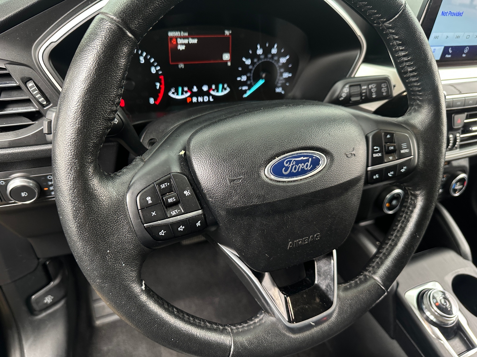Thumbnail: 2020 Ford Escape - 4