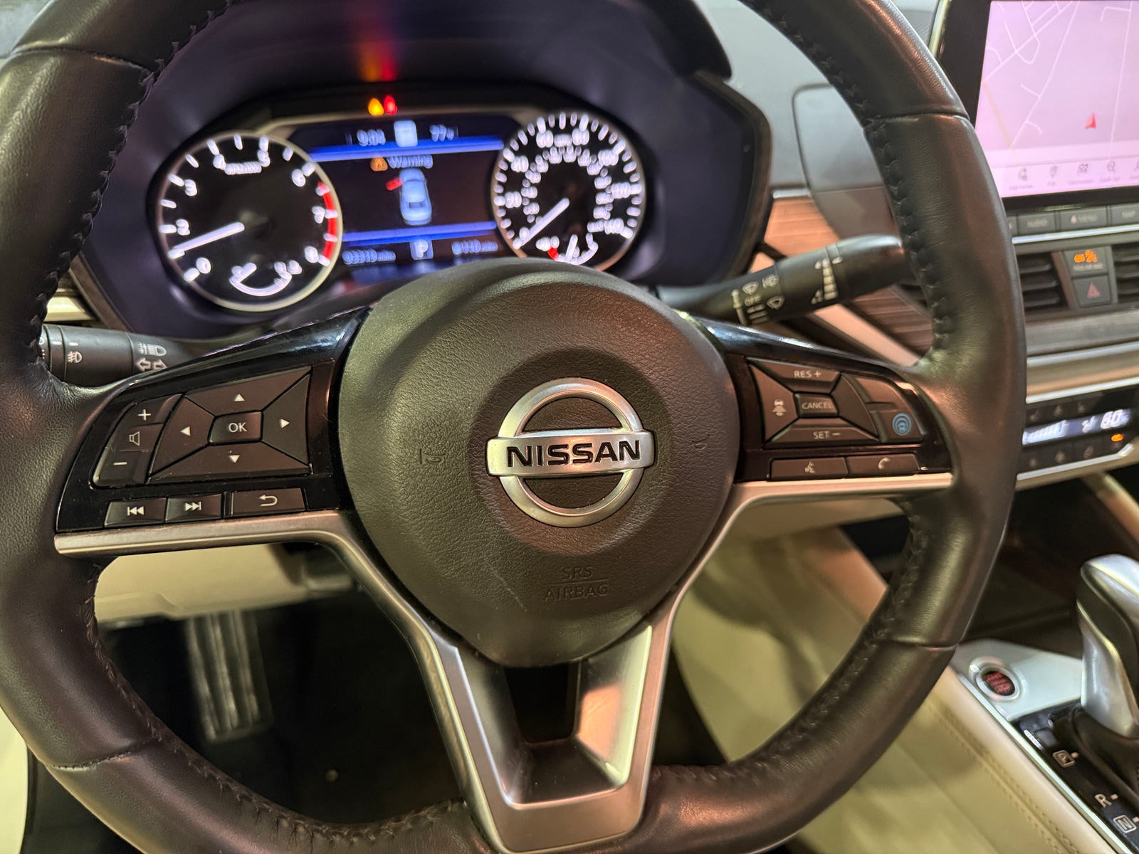 Thumbnail: 2019 Nissan Altima - 4