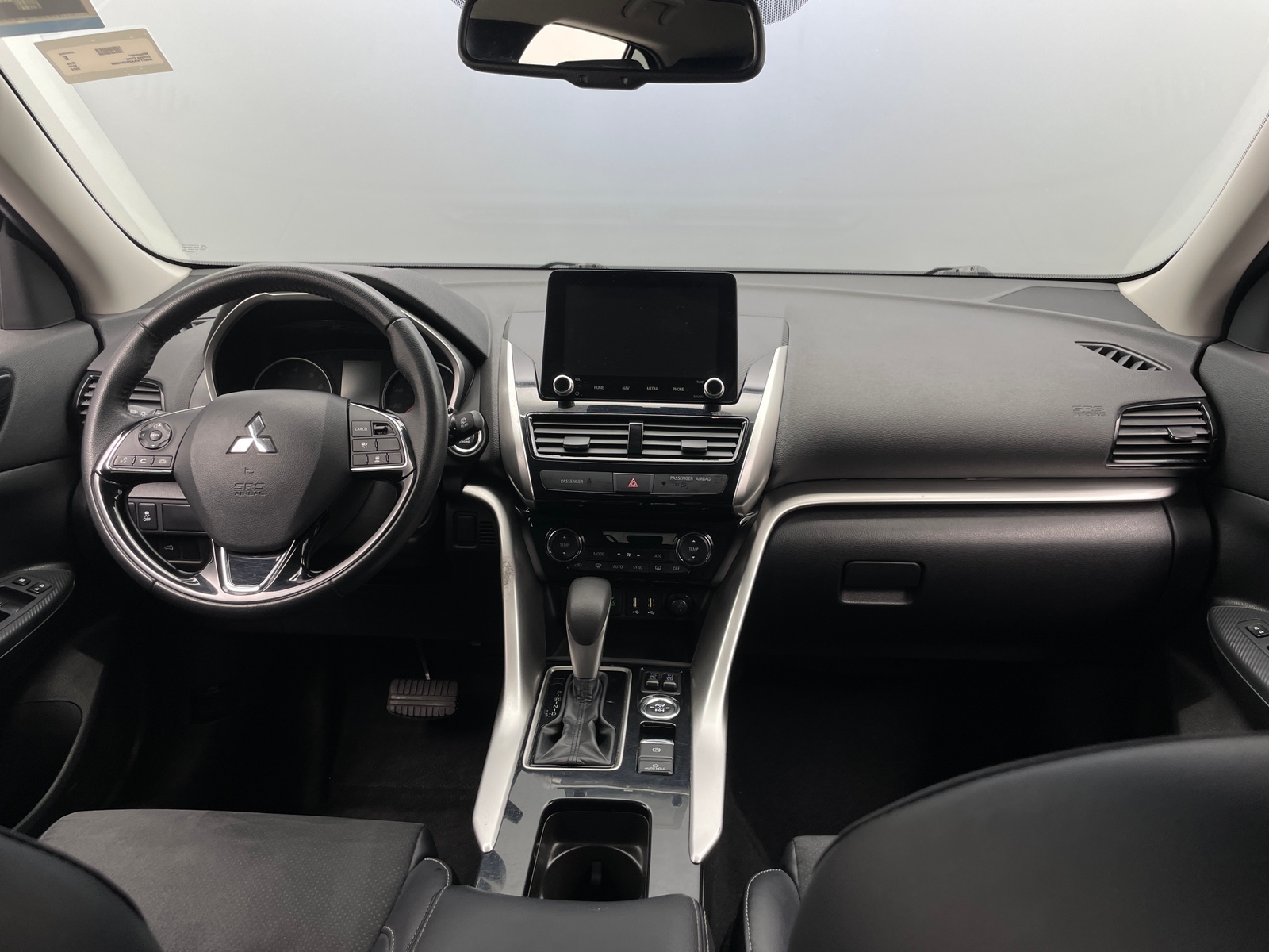 Thumbnail: 2024 Mitsubishi Eclipse Cross - 2