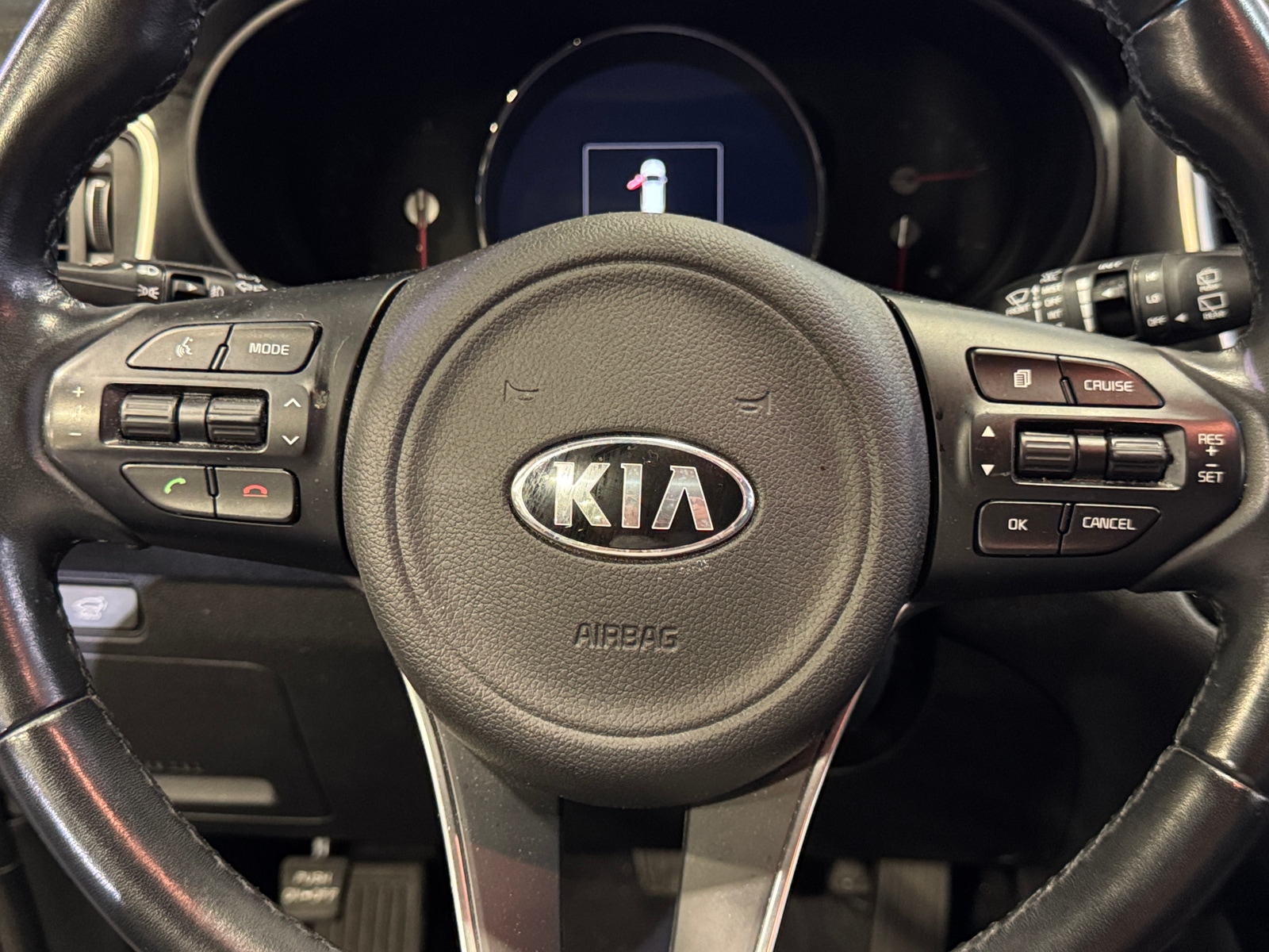 Thumbnail: 2018 Kia Sorento - 4