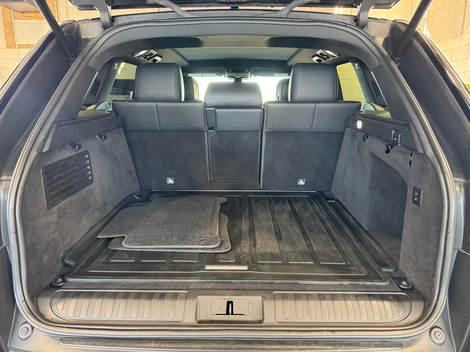 Thumbnail: 2019 Land Rover Range Rover Sport - 6
