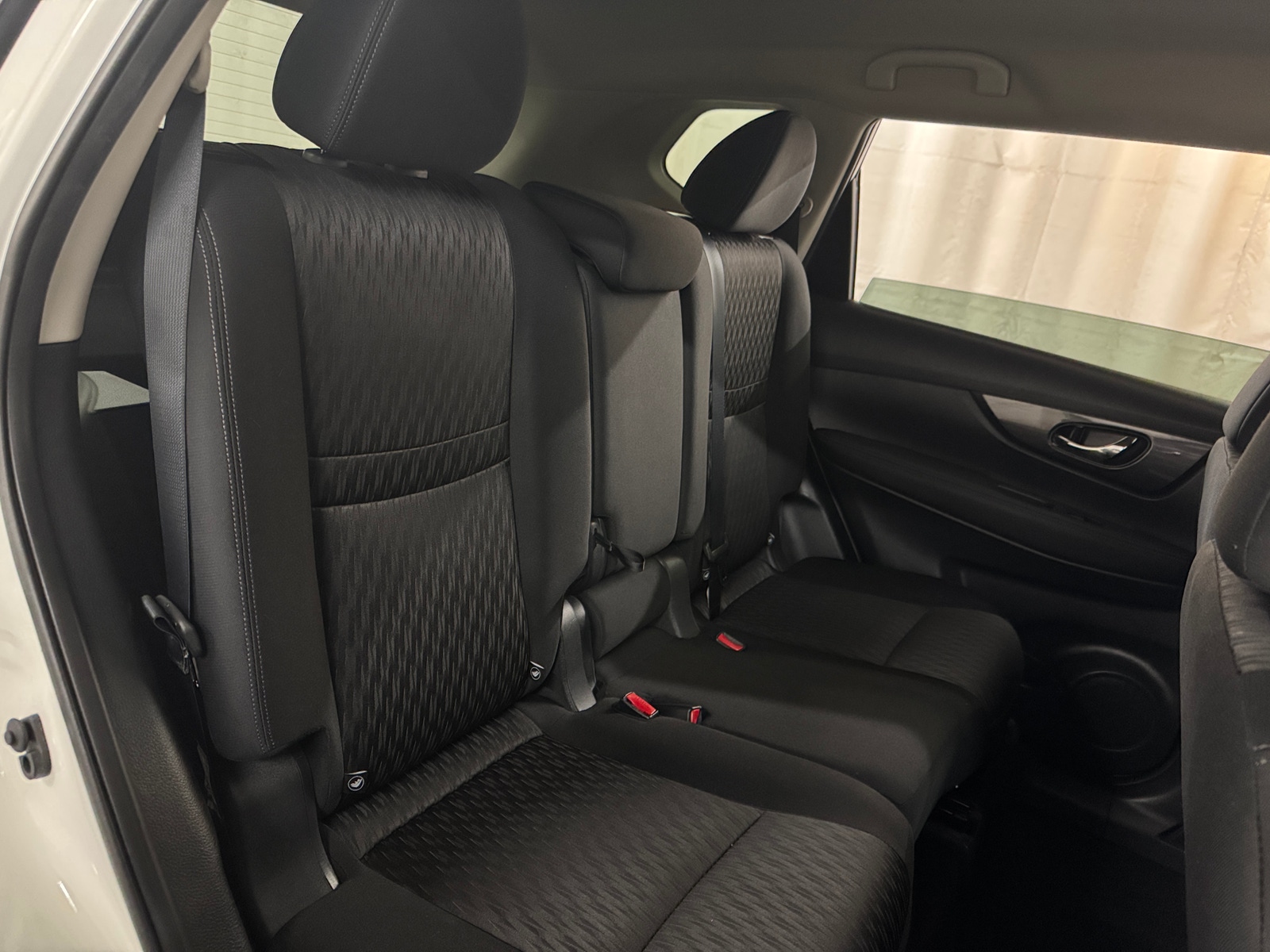 Thumbnail: 2017 Nissan Rogue - 6