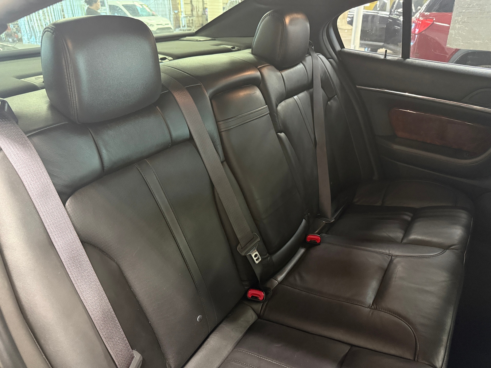 Thumbnail: 2014 Lincoln MKS - 5