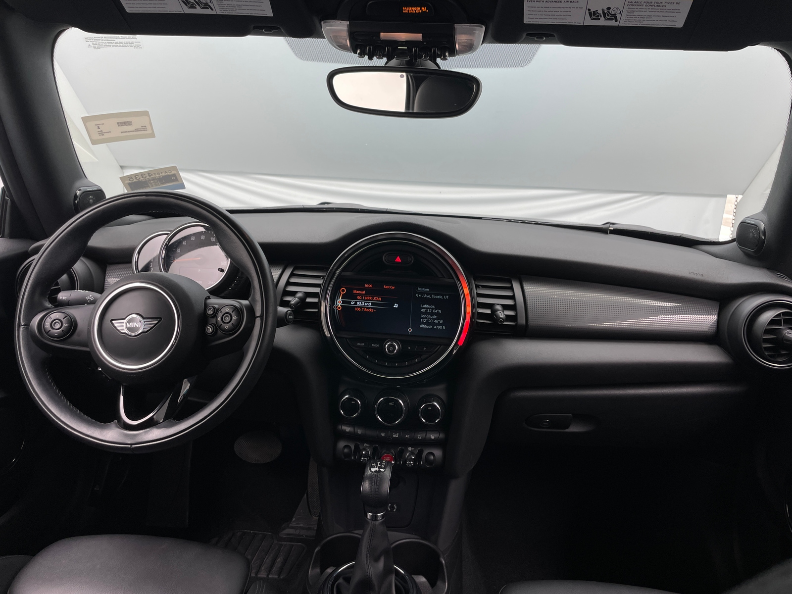 Thumbnail: 2017 MINI Cooper Convertible - 3