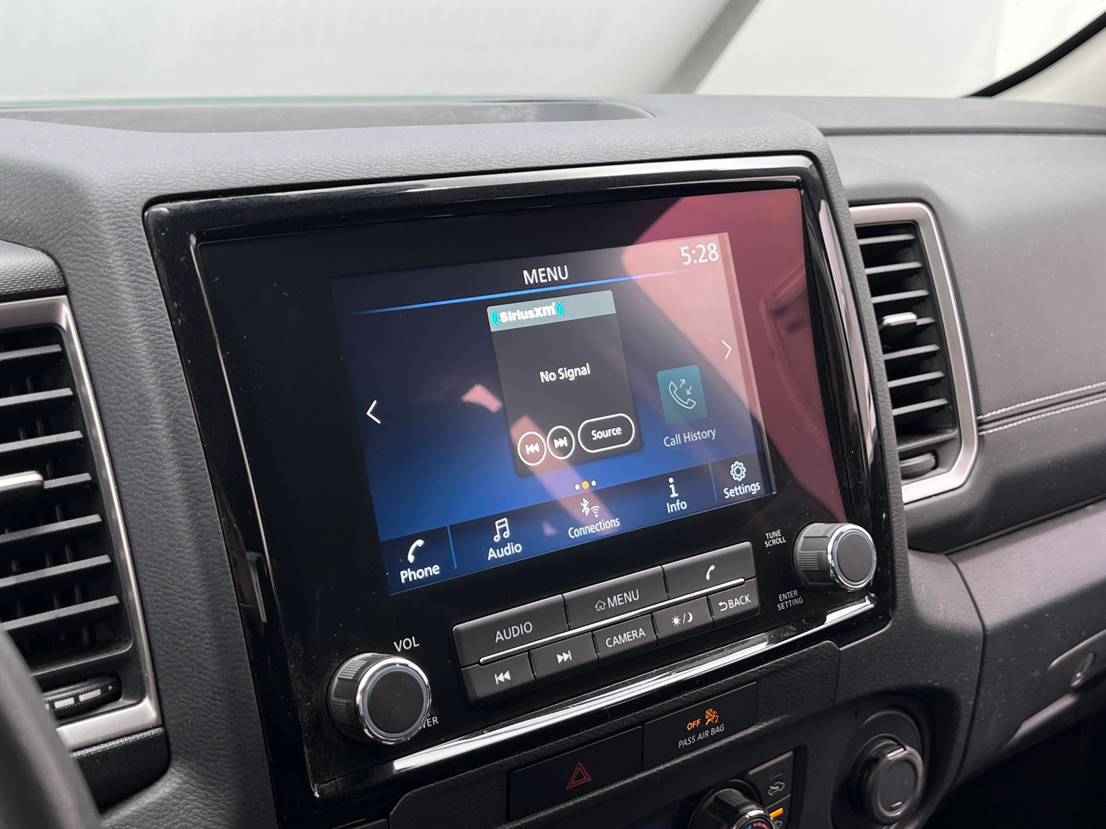 Thumbnail: 2022 Nissan Frontier - 4