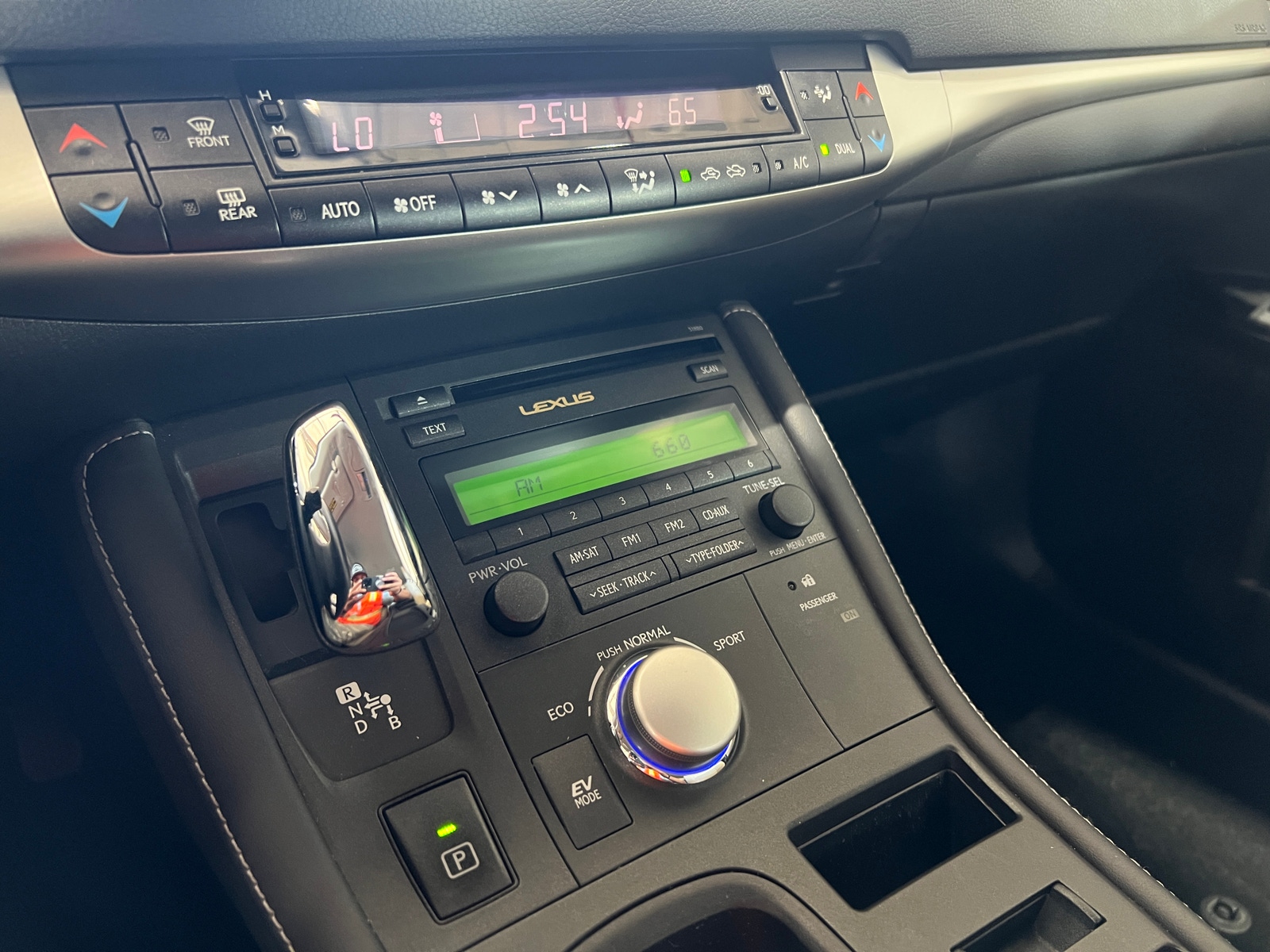 Thumbnail: 2011 Lexus CT - 3