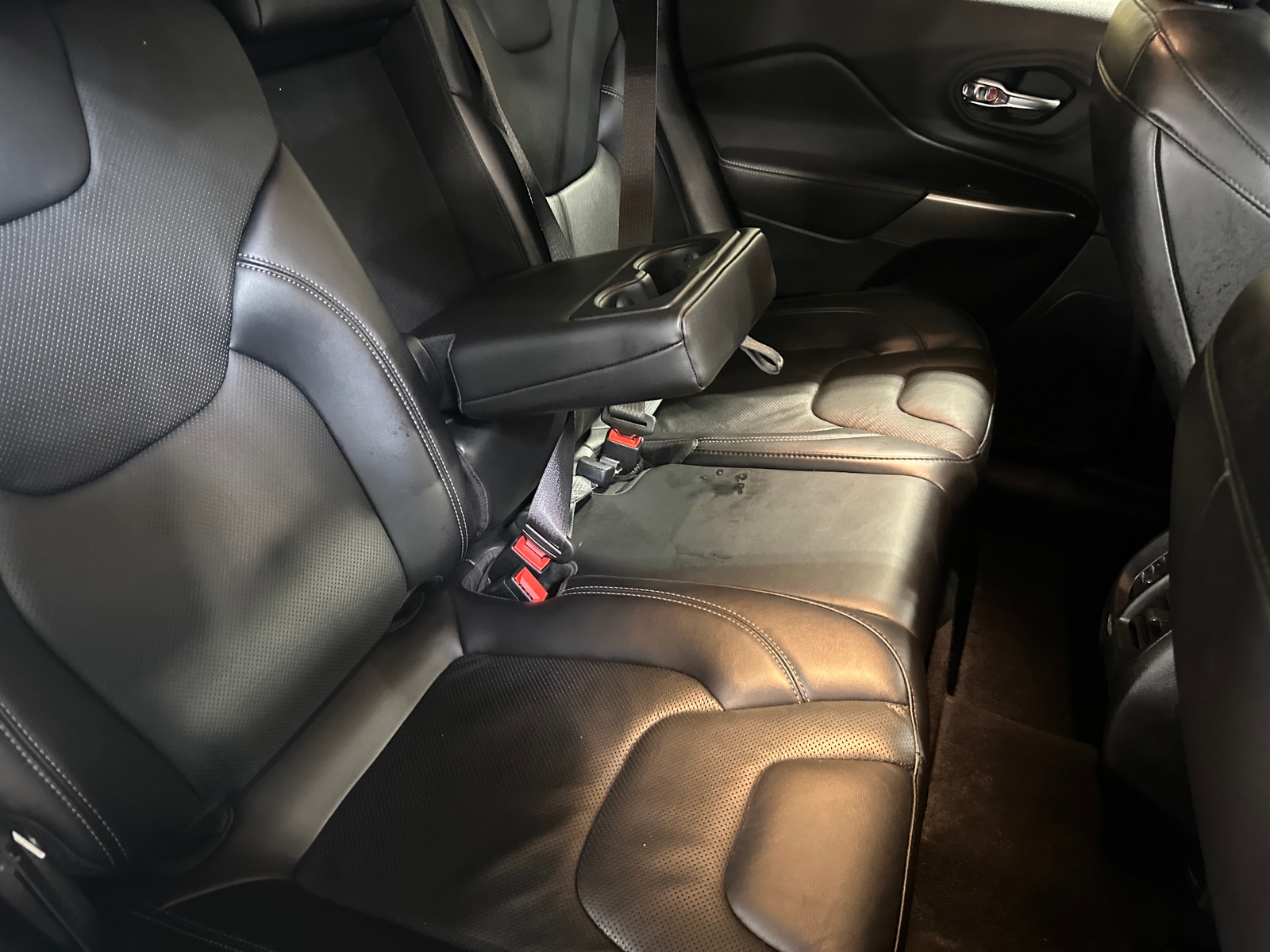 Thumbnail: 2021 Jeep Cherokee - 5