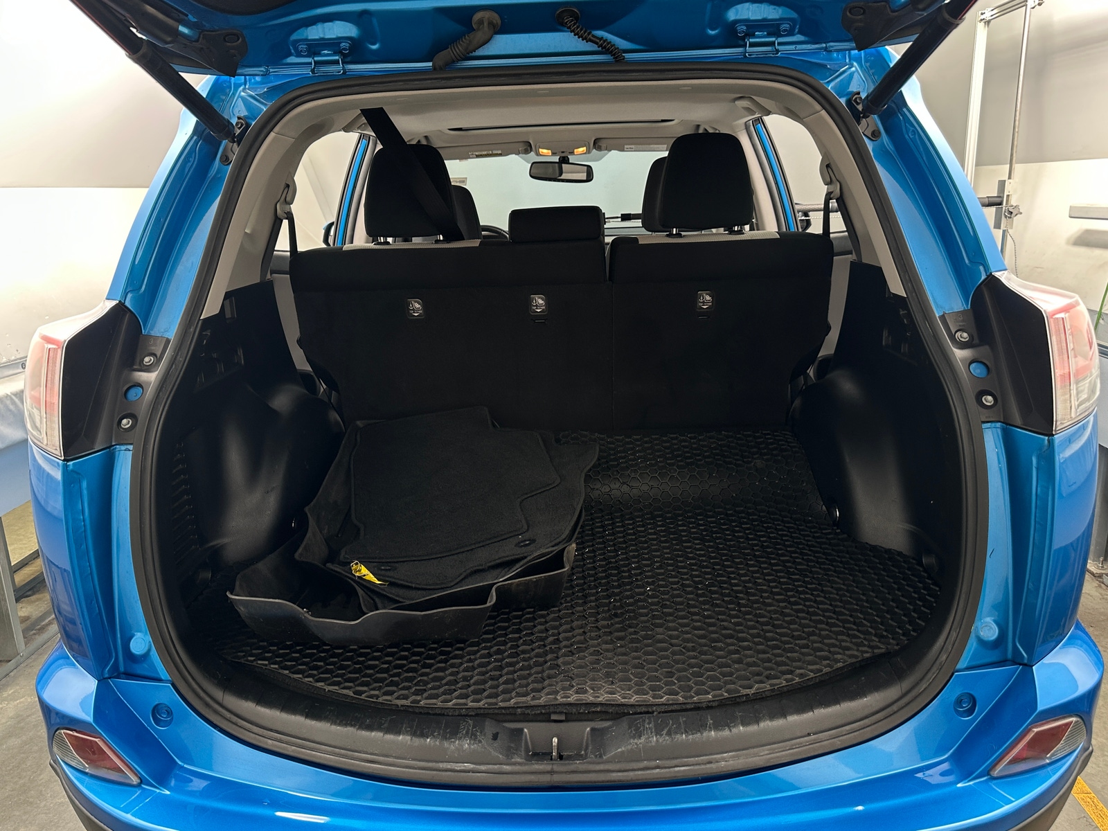 Thumbnail: 2016 Toyota RAV4 - 7