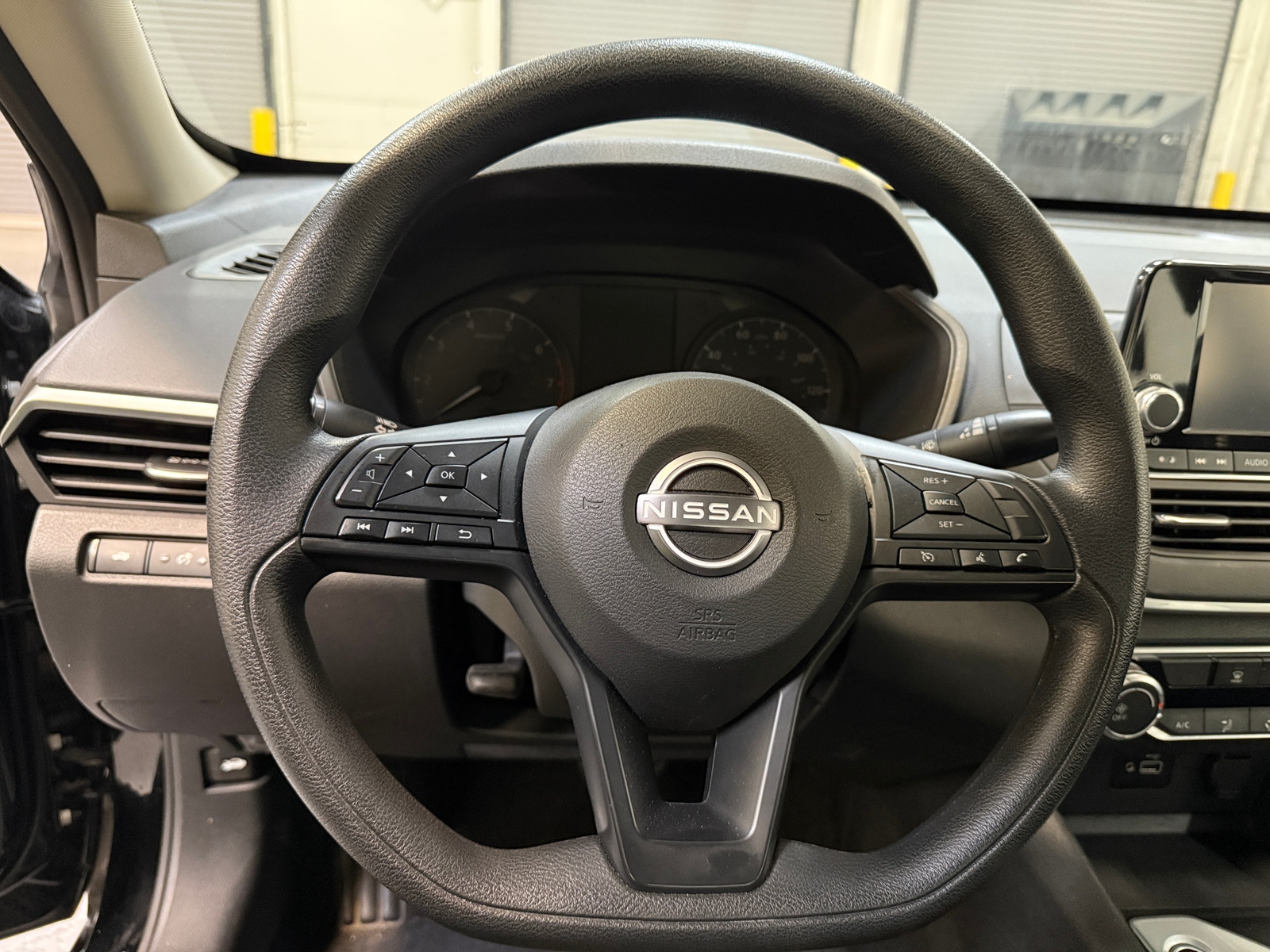 Thumbnail: 2023 Nissan Altima - 5