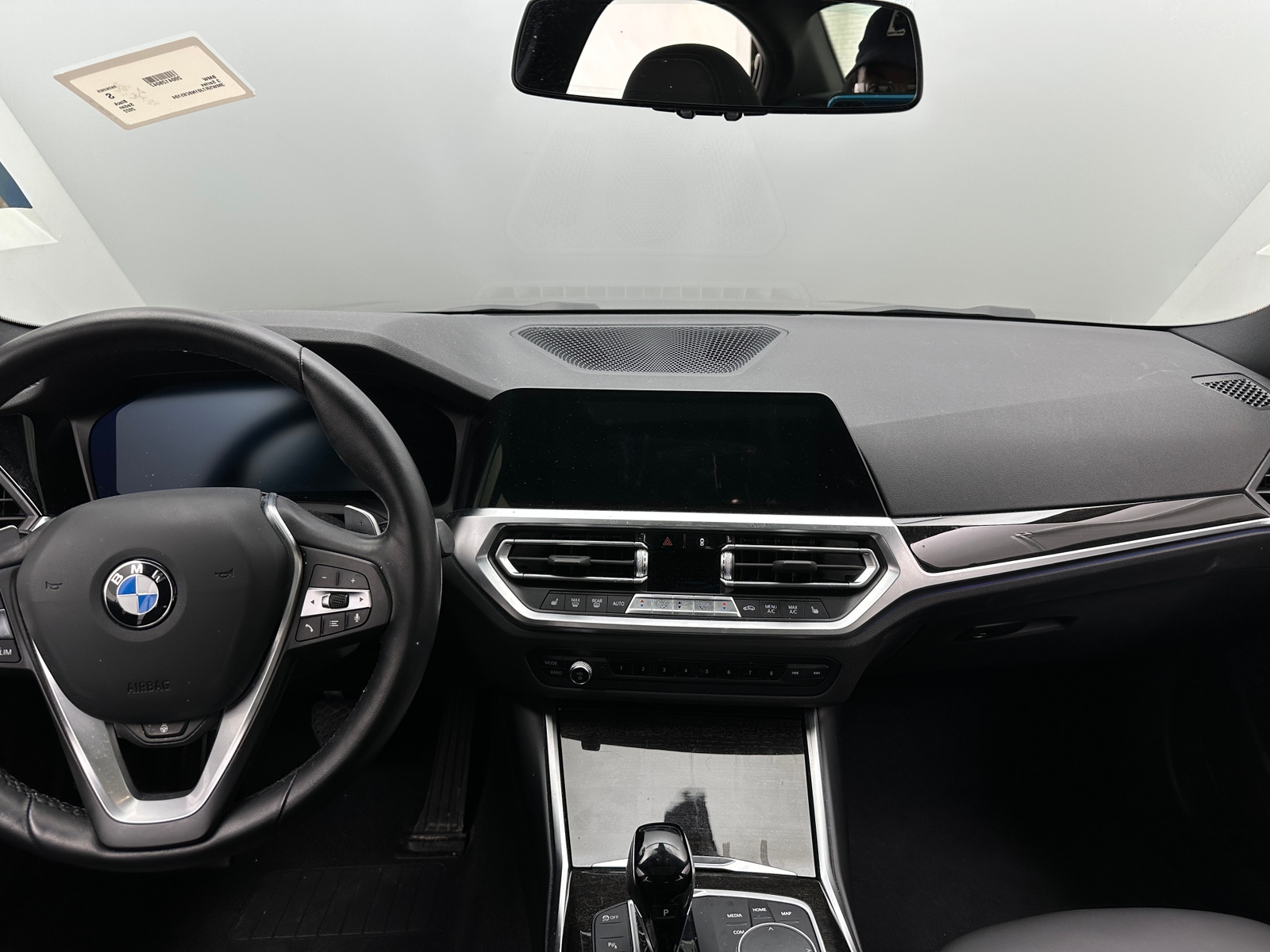 Thumbnail: 2022 BMW 3 Series - 2