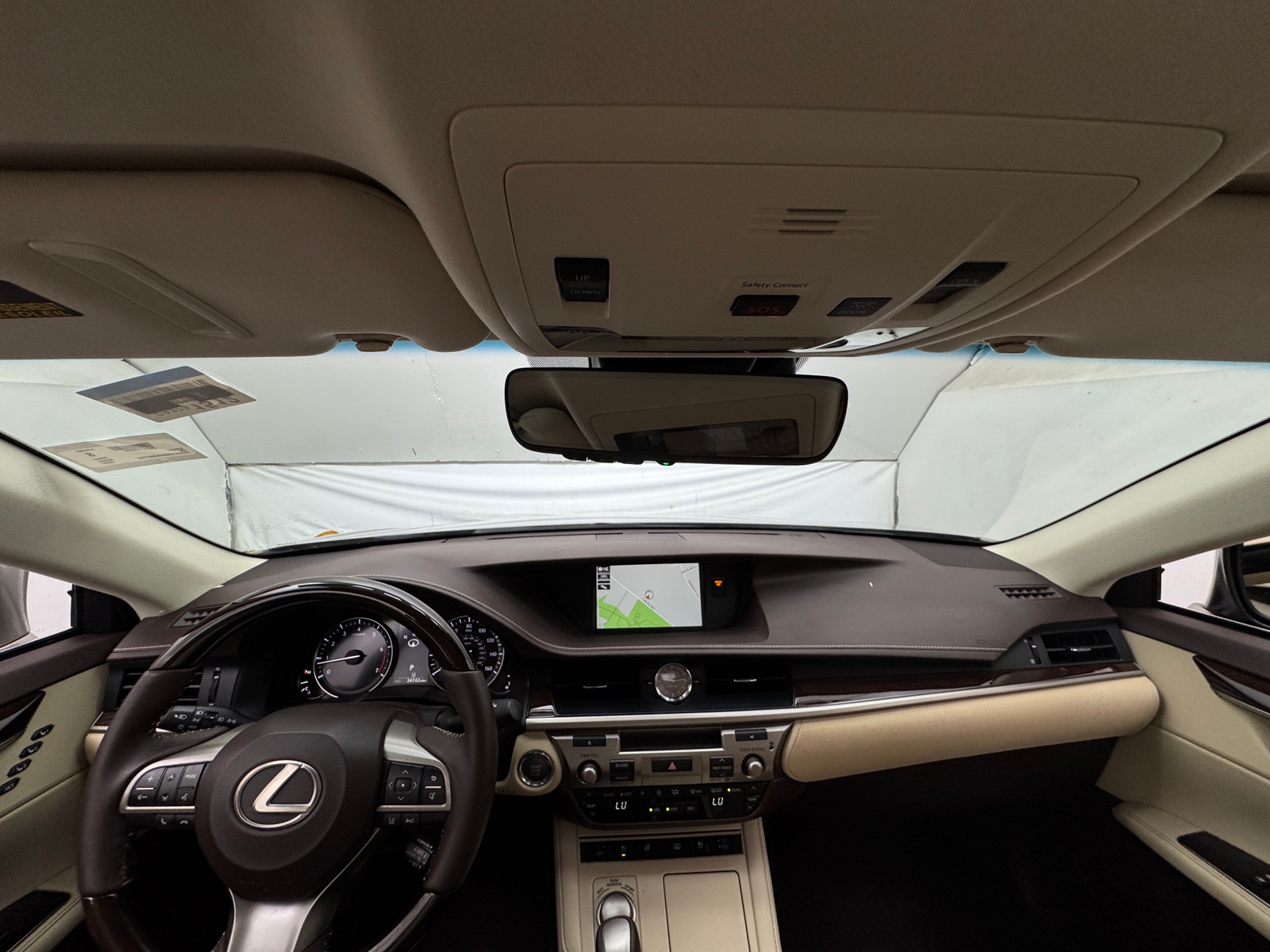 Thumbnail: 2017 Lexus ES - 2