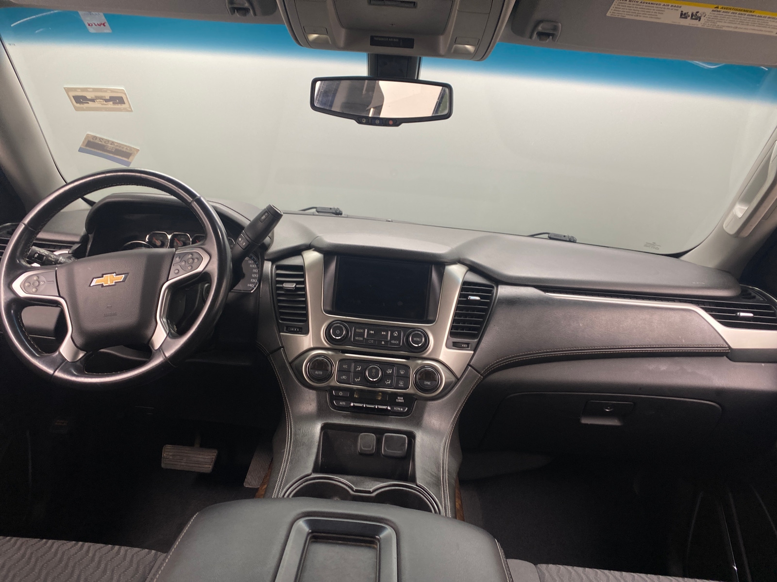 Thumbnail: 2019 Chevrolet Tahoe - 3