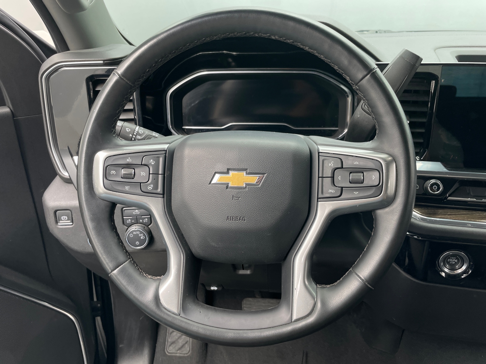 Thumbnail: 2024 Chevrolet Silverado 1500 - 5