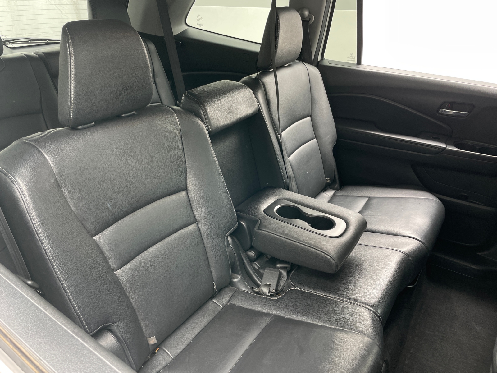Thumbnail: 2017 Honda Pilot - 5