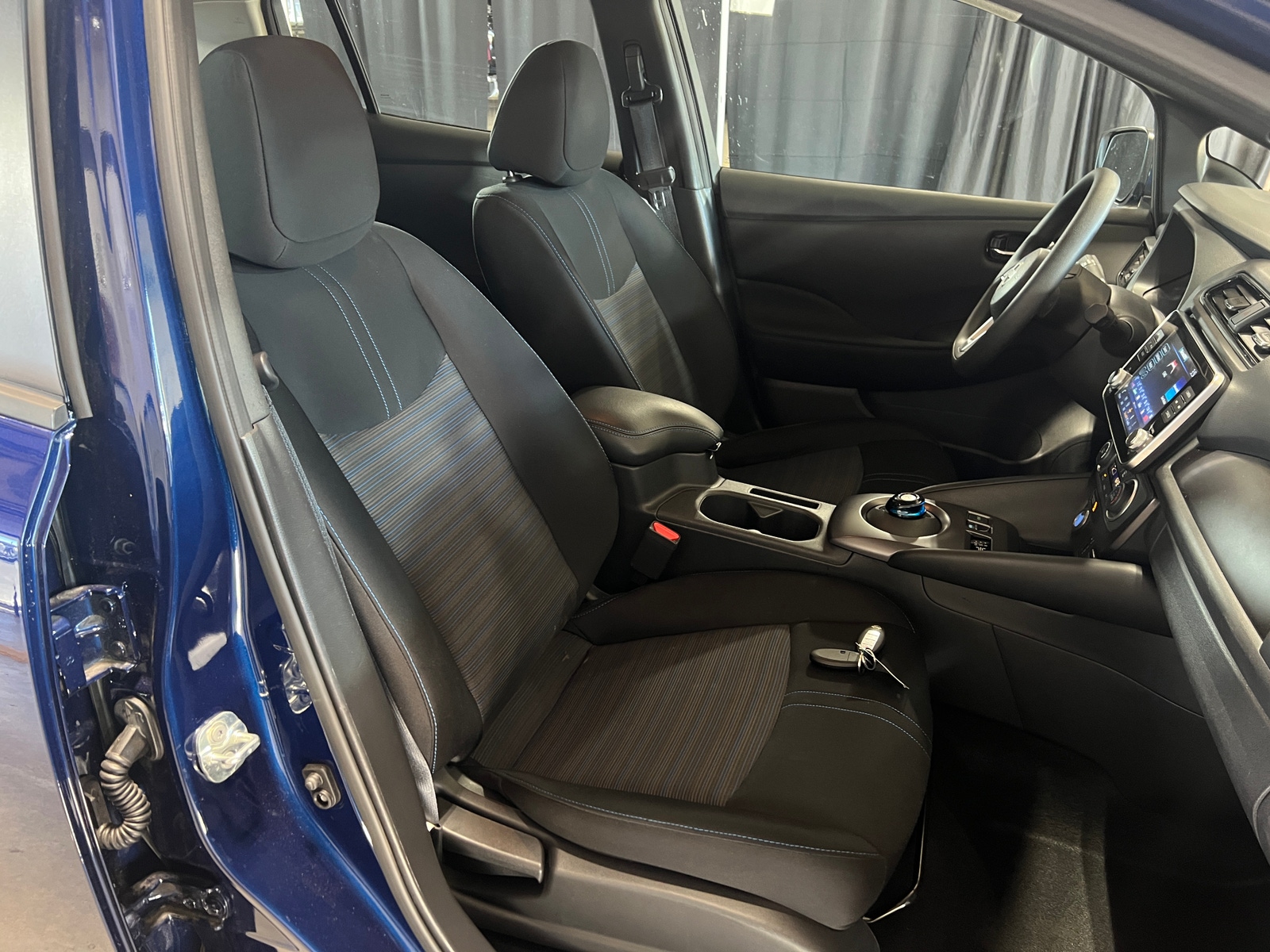 Thumbnail: 2023 Nissan Leaf - 2