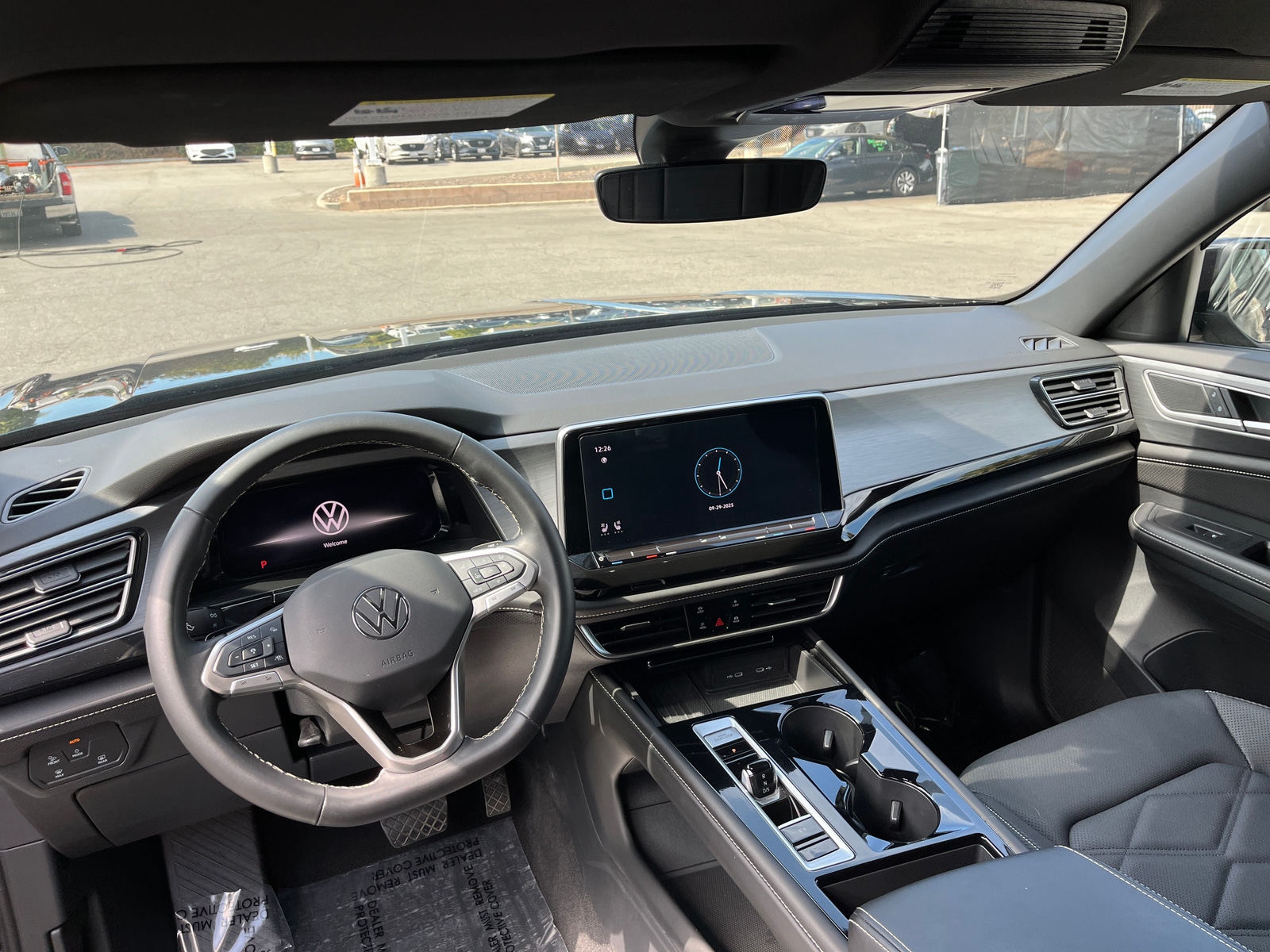 Thumbnail: 2025 Volkswagen Atlas - 3