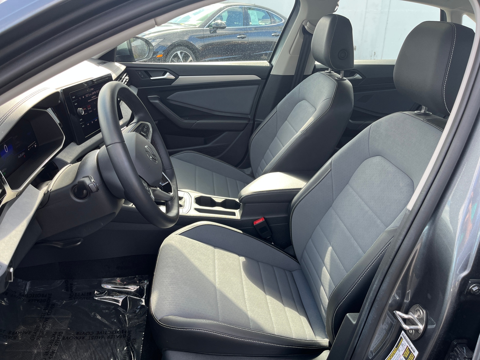 Thumbnail: 2025 Volkswagen Jetta - 2