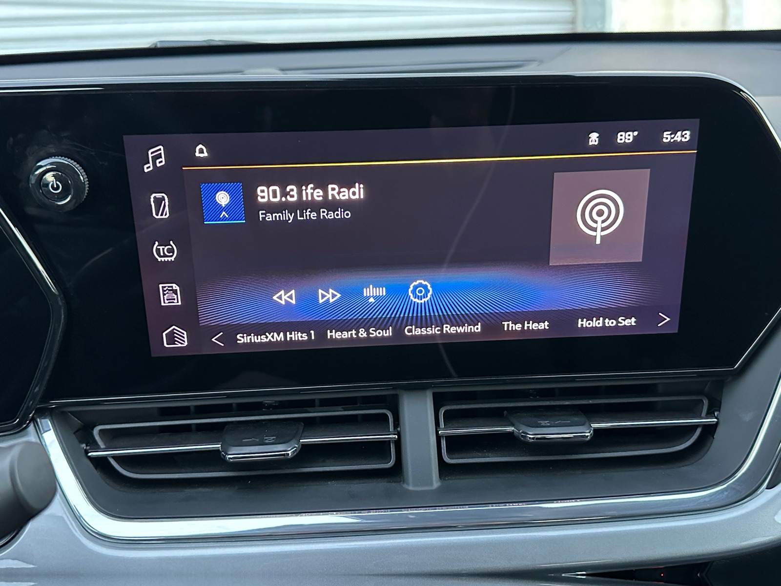 Thumbnail: 2025 Chevrolet Trax - 4