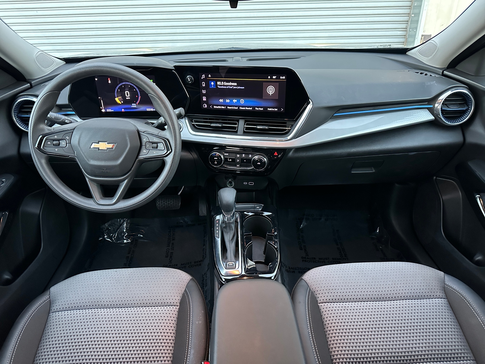 Thumbnail: 2025 Chevrolet Trax - 3