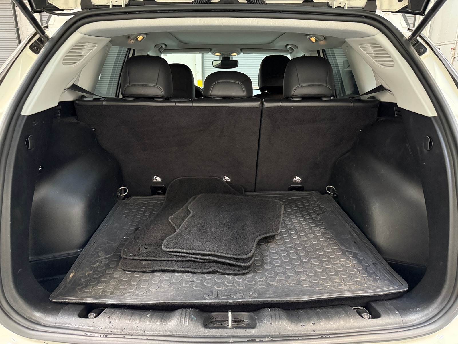 Thumbnail: 2018 Jeep Compass - 6