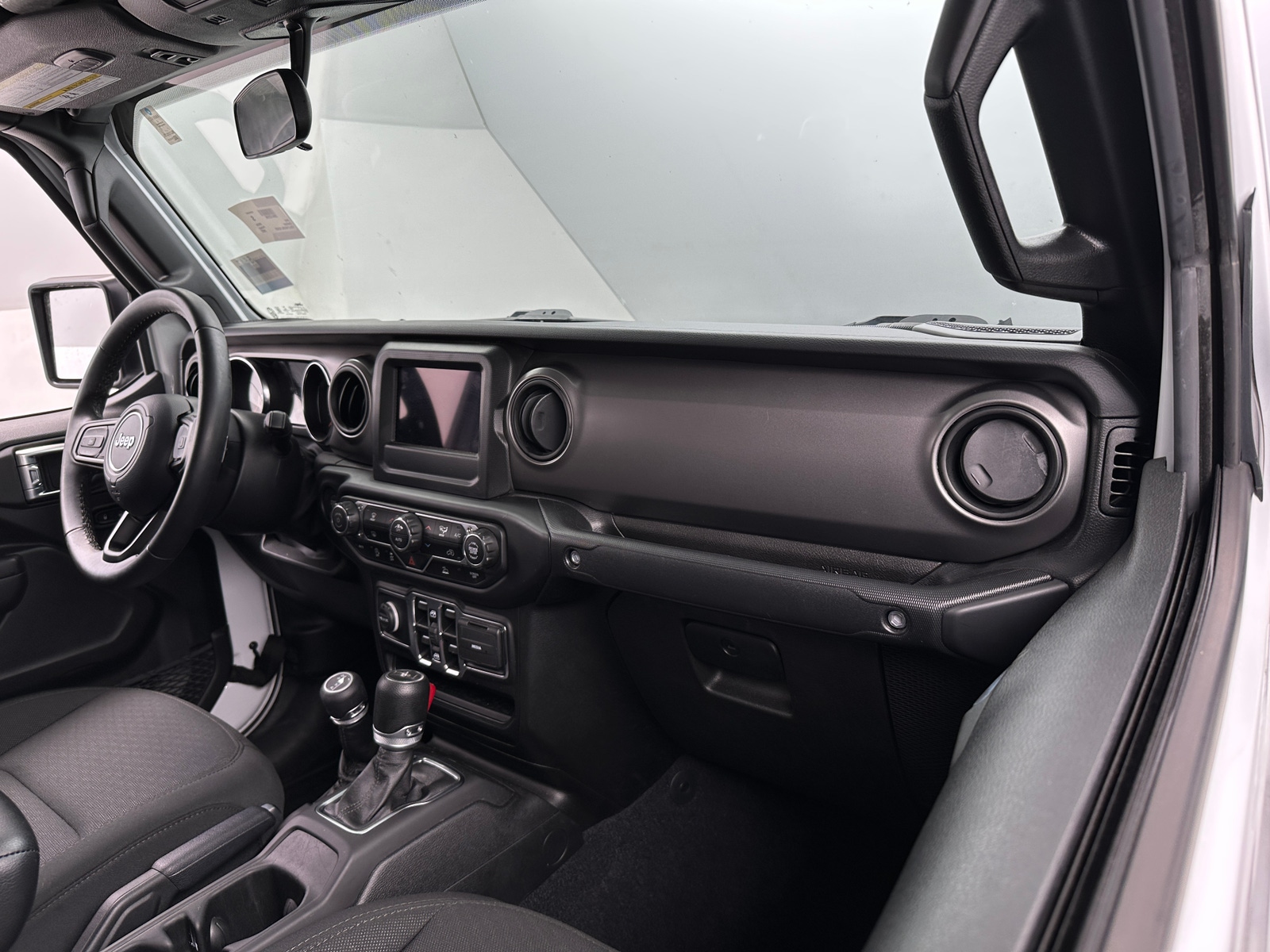 Thumbnail: 2022 Jeep Gladiator - 3