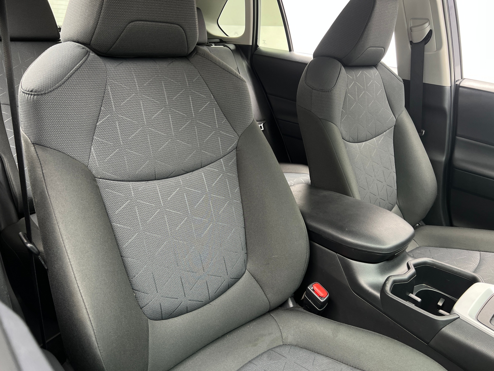 Thumbnail: 2025 Toyota RAV4 - 2