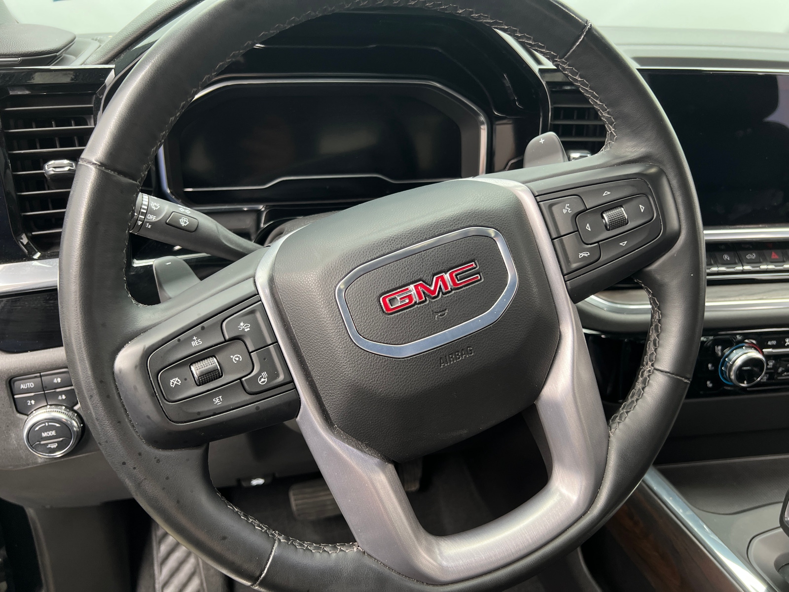 Thumbnail: 2024 GMC Sierra 1500 - 4