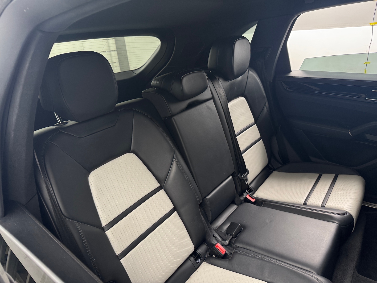 Thumbnail: 2019 Porsche Cayenne - 5