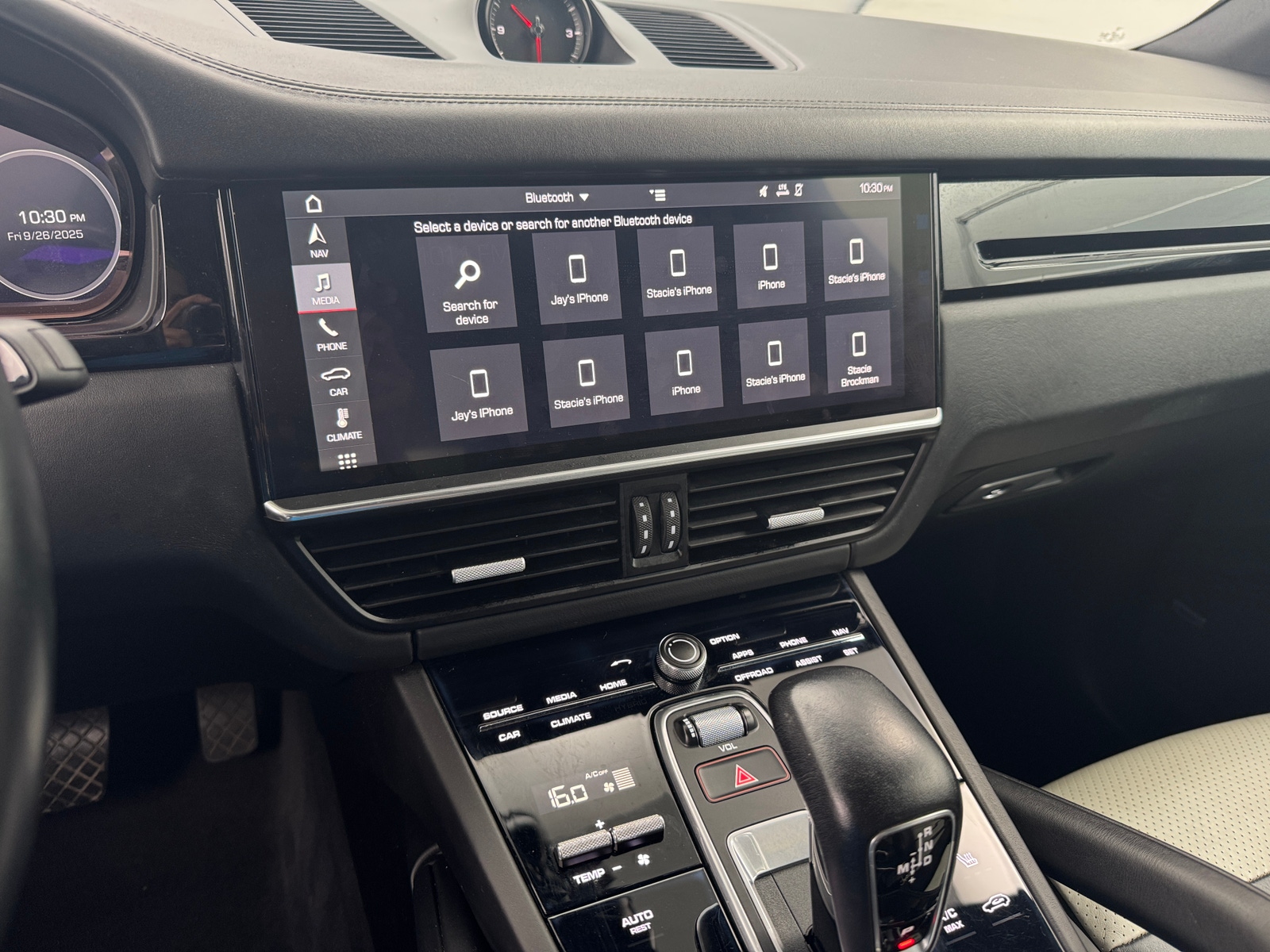 Thumbnail: 2019 Porsche Cayenne - 3