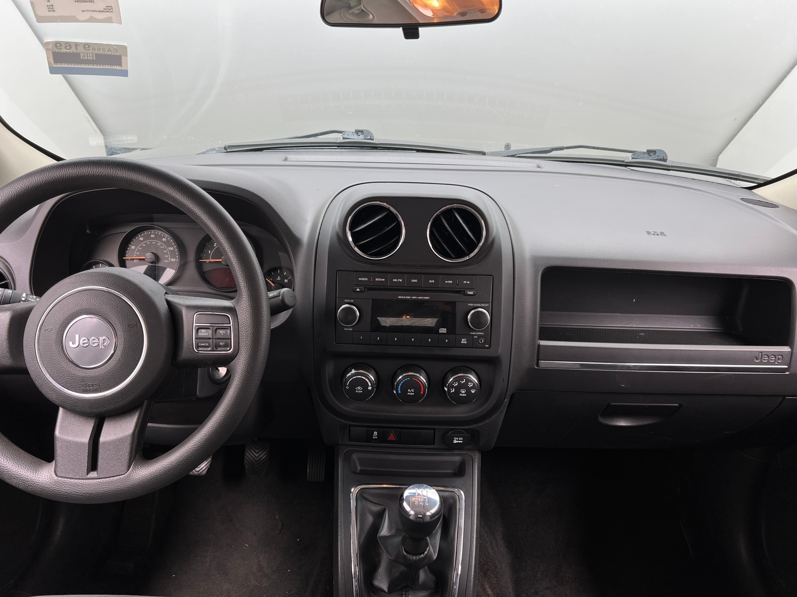 Thumbnail: 2015 Jeep Patriot - 3